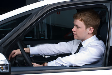 Image showing Driving man