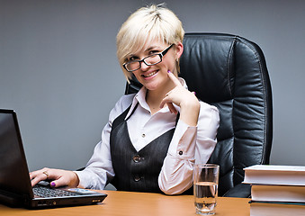 Image showing Businesswoman with laptop