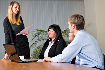 Image showing Businessgroup with laptop