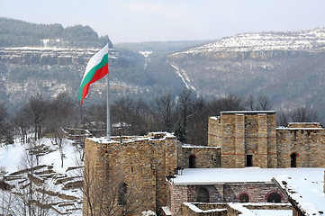 Image showing Flag over Tsarevets Fortress