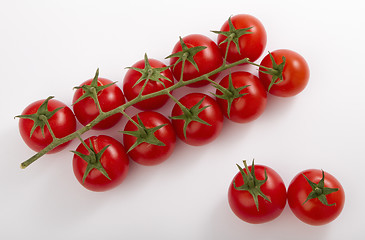 Image showing ripe cherry tomatoes on a branch