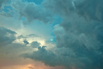 Image showing Beautiful volumetric cumulus clouds in sky