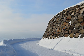 Image showing Curvy road