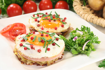 Image showing Hash browns with fried egg