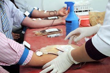 Image showing blood donors in laboratory at donation