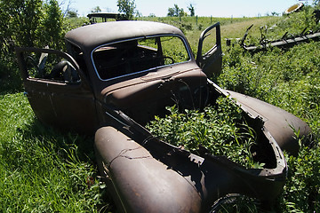 Image showing Rusted Prairie Car