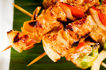 Image showing chicken and vegetables skewers