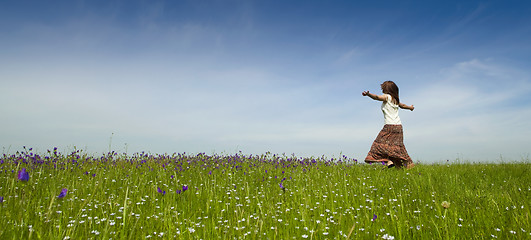 Image showing Dancing on nature