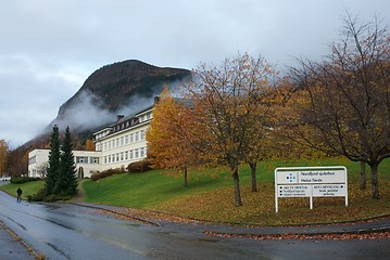 Image showing Nordfjord sjukehus