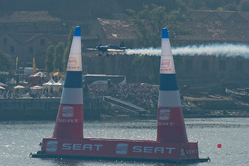 Image showing Michael Goulian (USA) in Red Bull Air Race 2009, Porto, Portugal