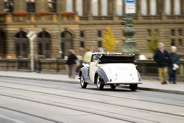 Image showing Tourist Car