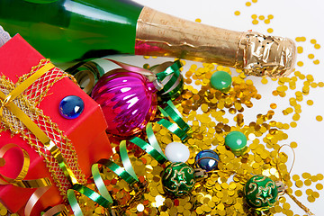 Image showing Christmas gift, jewelry and champagne