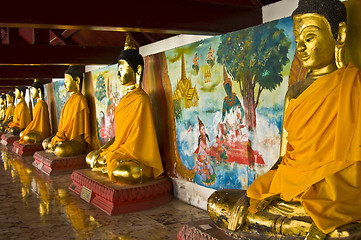 Image showing Golden buddhas