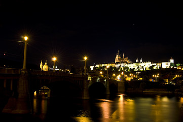 Image showing castle of Prague at night