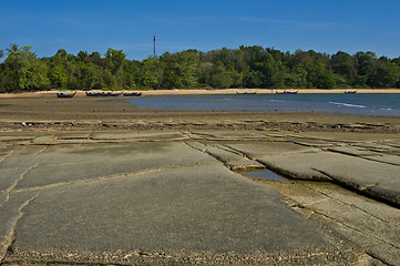 Image showing Susan Hoi Shell Fossil Beach Cemetery