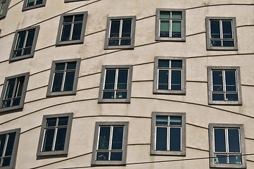 Image showing Dancing house