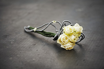 Image showing yellow coloured wedding flowers