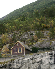 Image showing Mountain Cabin