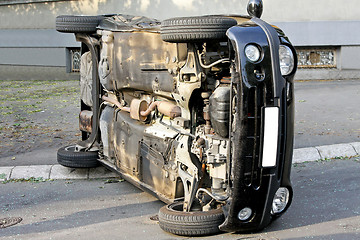 Image showing Roll over car