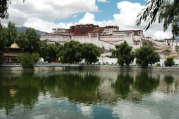 Image showing Potala Palace in Lhasa Tibet