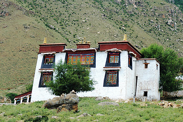 Image showing Tibetan lamasery in Lhasa