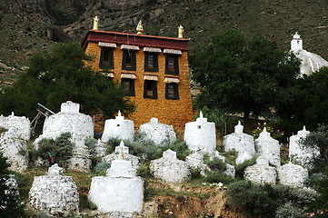 Image showing Tibetan lamasery in Lhasa