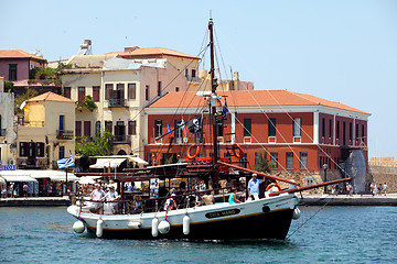 Image showing Trippers sail from Chania