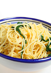 Image showing Linguine with arugula vertical