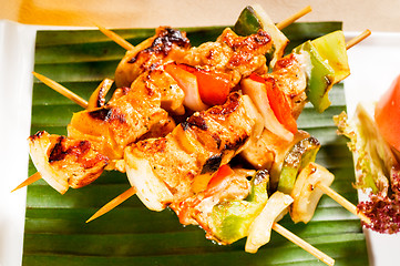 Image showing chicken and vegetables skewers