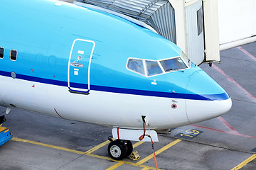 Image showing Airplane waiting on the gate