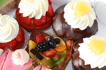 Image showing Fresh fruit cakes