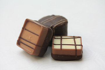 Image showing Square chocolate pralines