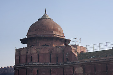 Image showing Corner with dome of the defensive wall at Red Fort.