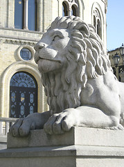 Image showing Lion Statue