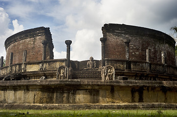 Image showing Ancient Vatadage (Buddhist stupa)