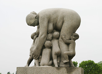 Image showing Mother with Children Sculpture