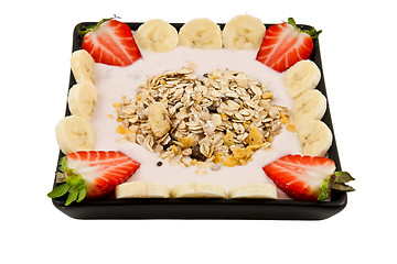 Image showing Musli breakfast with strawberries and banana