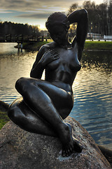 Image showing Sculpture in a city park
