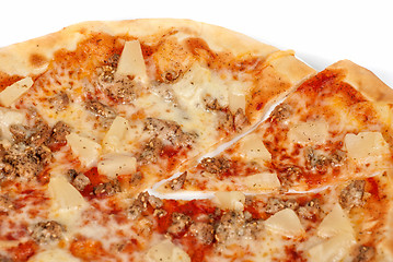 Image showing Hawaiian pizza