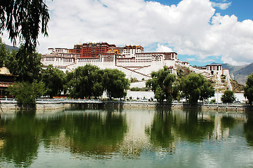 Image showing Potala Palace in Lhasa Tibet