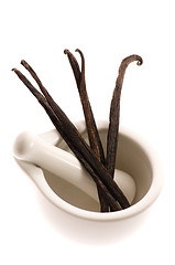 Image showing mortar with vanilla pods 