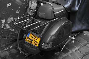 Image showing Old scooter