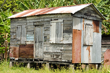 Image showing old clapboard zinc house big corn island nicaragua