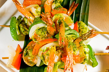 Image showing shrimps and vegetables skewers