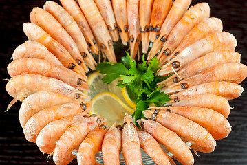 Image showing shrimps with lemon