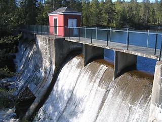 Image showing Dam and sluice