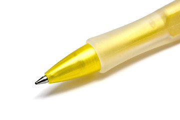 Image showing Yellow pen closeup 