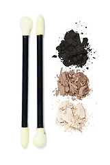 Image showing Eye shadow makeup with applicators