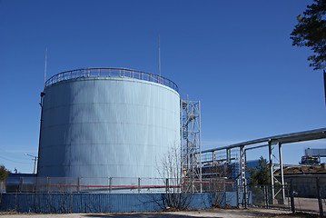 Image showing Oil tank