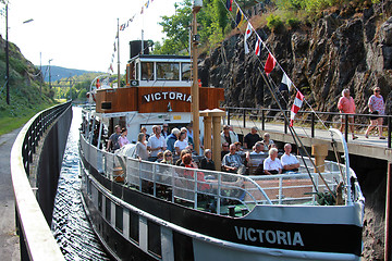 Image showing Ferry on a sluise.